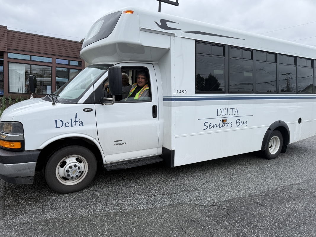 Seniors Bus 2